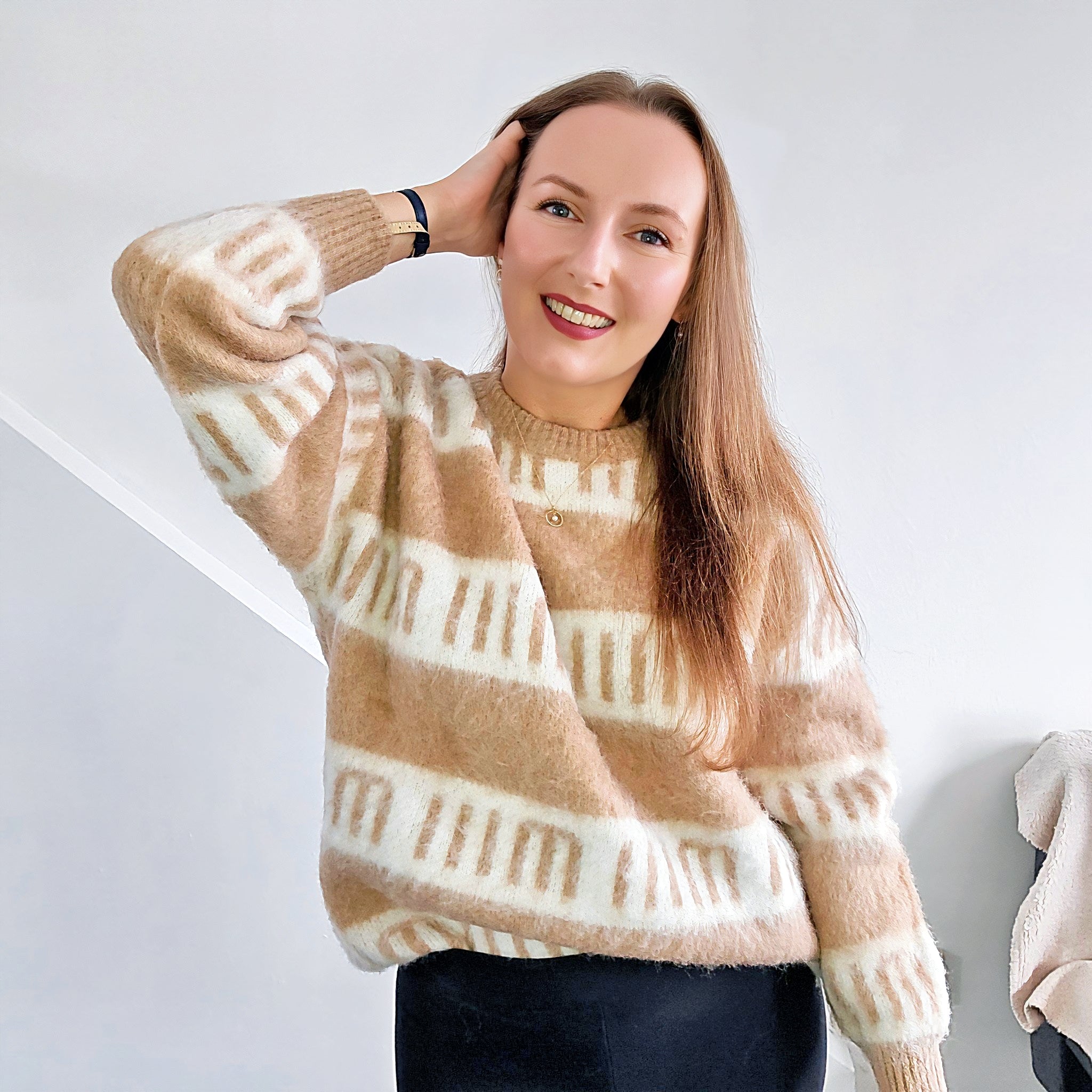 Sweter MIII - beżowy