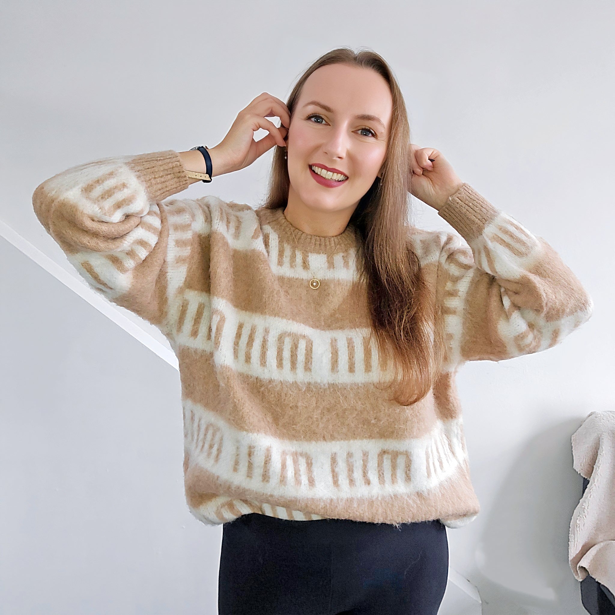 Sweter MIII - beżowy